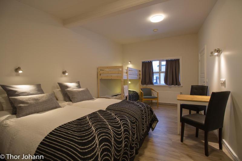Quadruple Room image 1