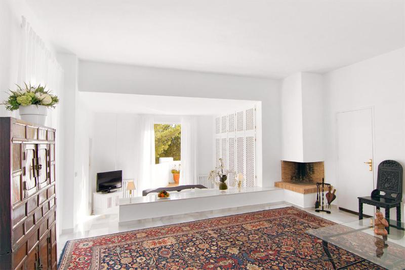 Deluxe Suite image 1