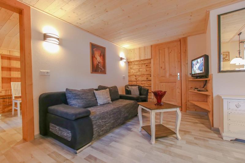 One-Bedroom Apartment with Balcony image 4