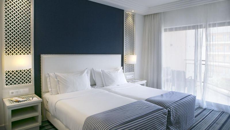 Standard Double or Twin Room image 2