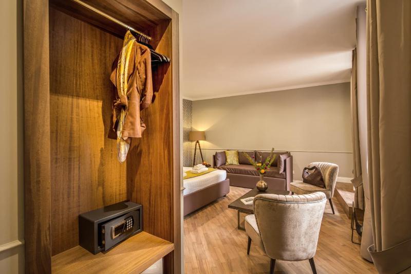 Junior Suite image 3