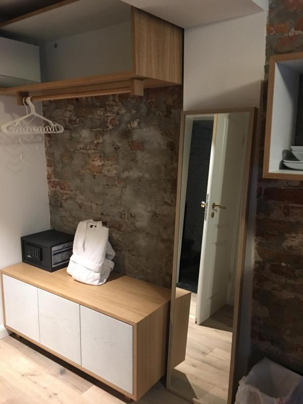 Square Rooms 20 - image 47