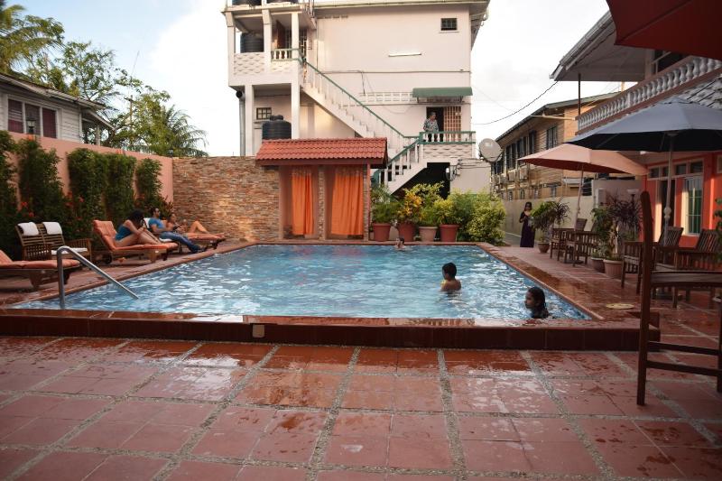 Windjammer International Cuisine & Comfort Inn - image 14