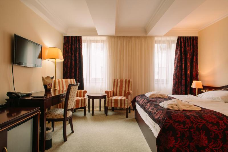 Economy Double Room image 1