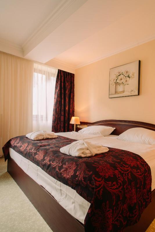 Economy Double Room image 4