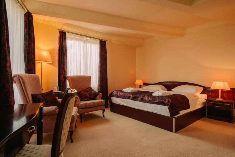 Suite with Balcony image 1