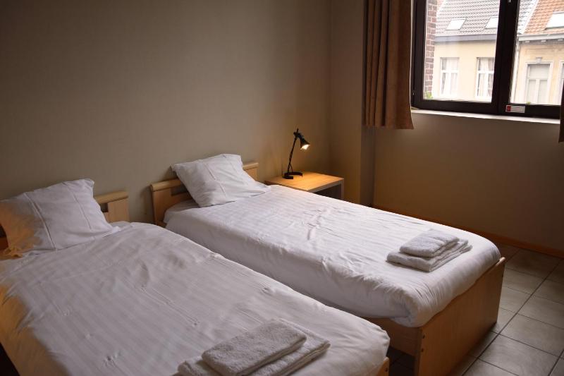 One-Bedroom Apartment image 1