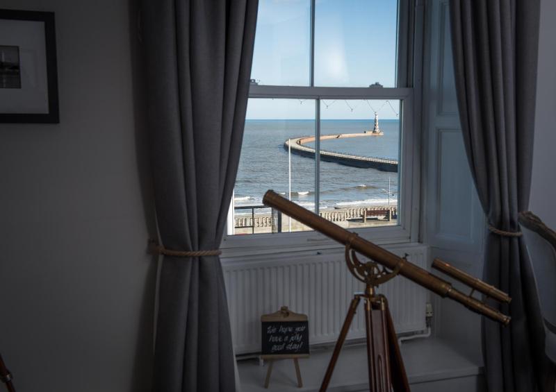 Executive Double Room with Sea View image 4
