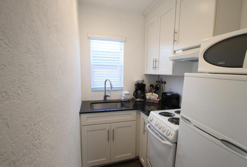 Sea Spray Inn - image 37