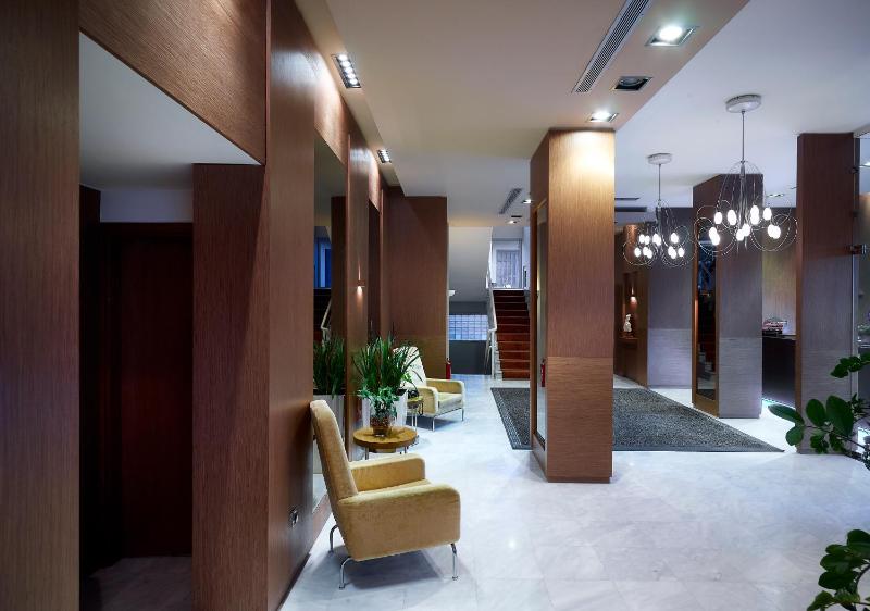 Irida Hotel - image 2