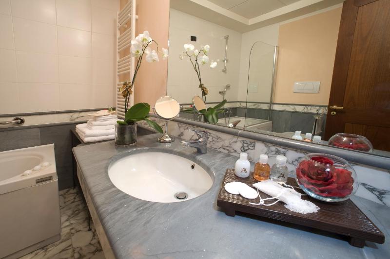 Suite image 2