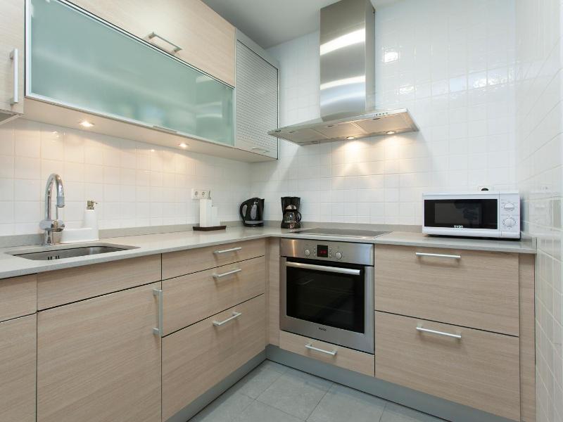 RentBCN Rambla Catalunya Apartment - image 6