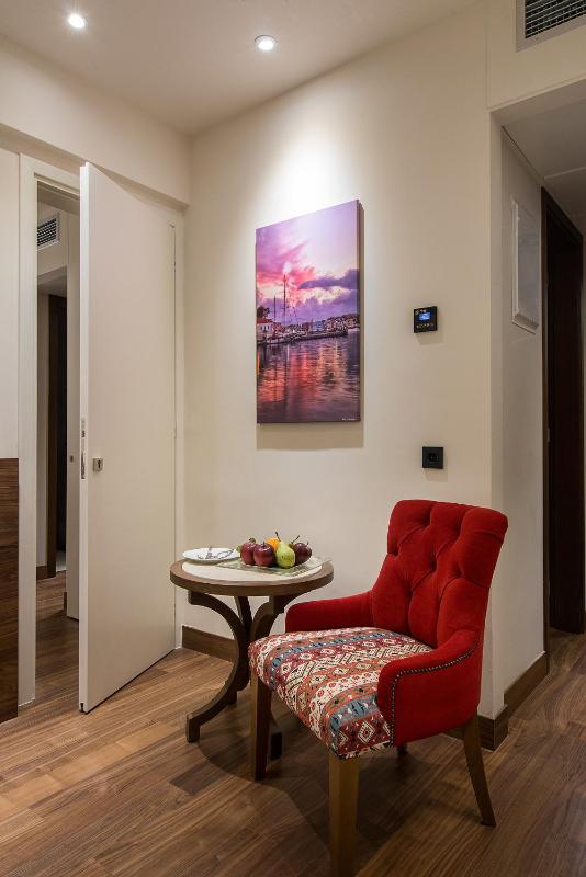 Superior Family Room image 4