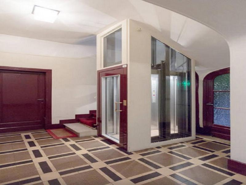 Superior Apartment image 1