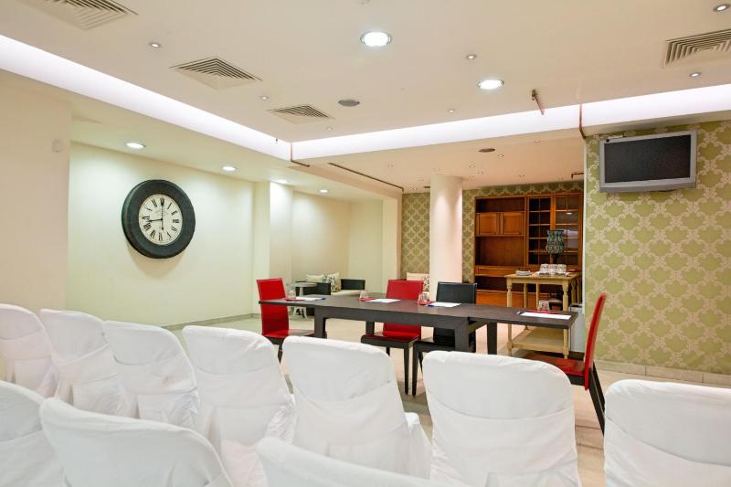 Comfy Boutique Hotel - image 13