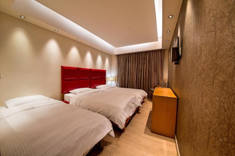 Comfy Boutique Hotel - image 4