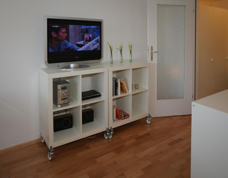 Deluxe Studio Apartment image 4