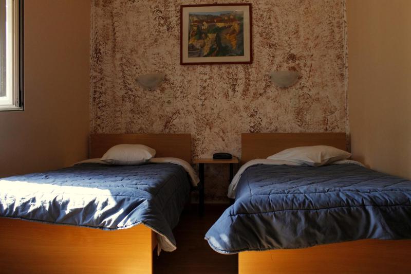 Double or Twin Room image 4