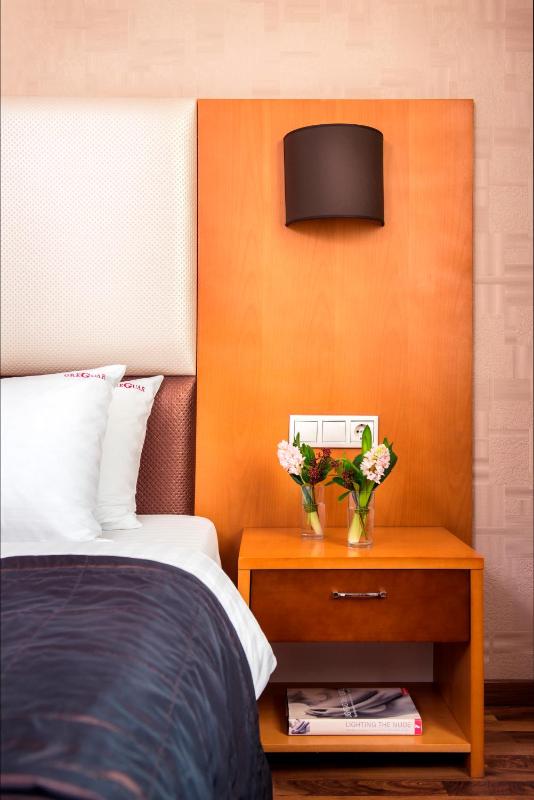 Studio Apartment image 4