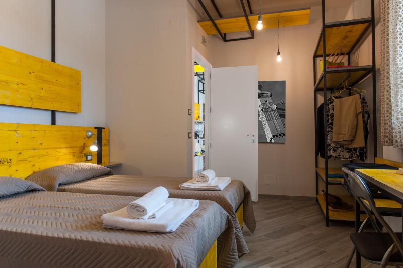 Double or Twin Room image 4