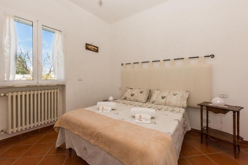 Two-Bedroom House image 4