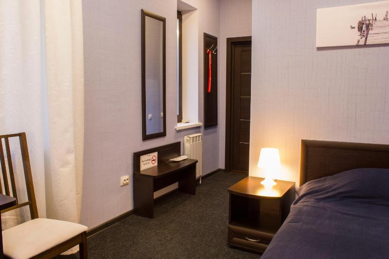 Standard Single Room image 2