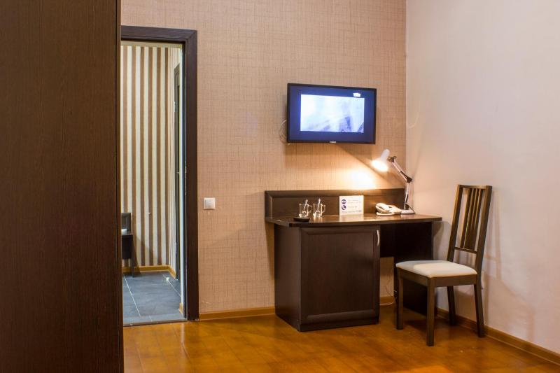 Budget Double Room image 3