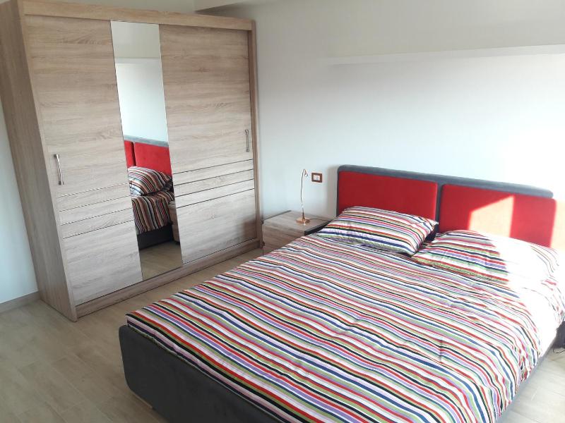 Apartment image 3