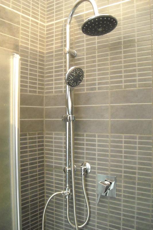 Deluxe Double Room image 2