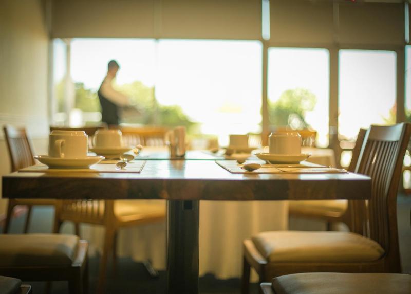 Hotel Tower Inn & Suites - image 34