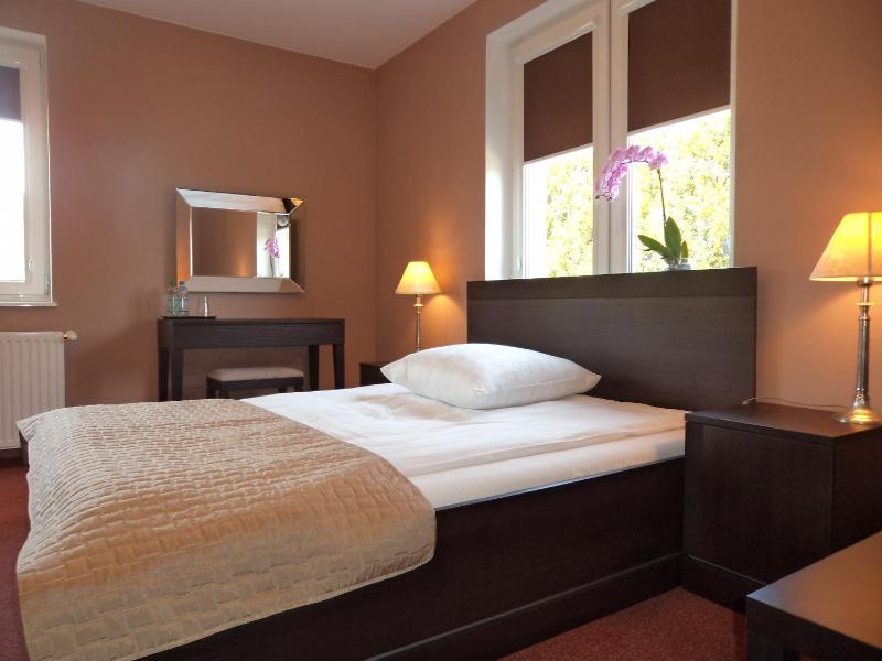 Premium Single Room image 2