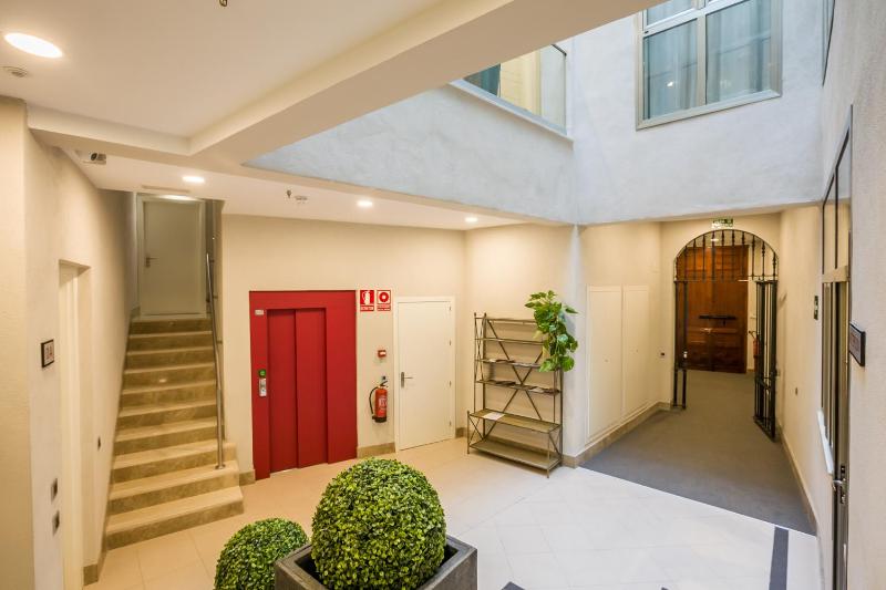 Welldone Cathedral Suites - image 16