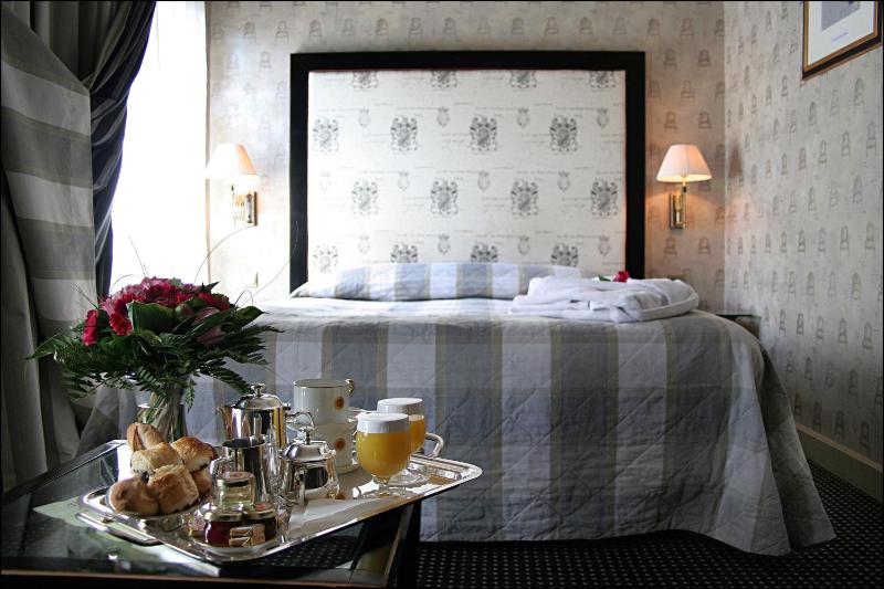 Business Single Room image 2