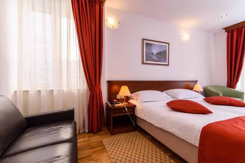 Superior Room image 2