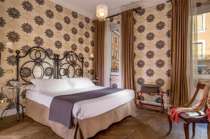 Superior Double or Twin Room image 3