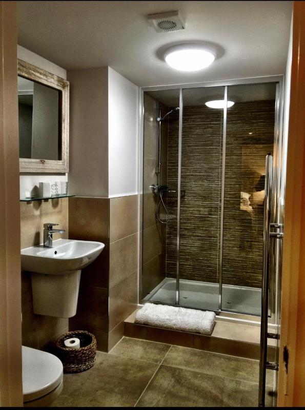 Deluxe Double Room image 2
