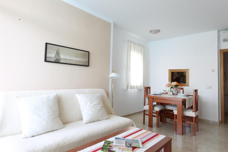 Standard Double or Twin Room with Sea View image 4