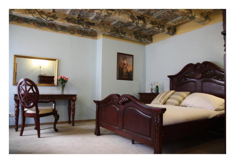 Deluxe Double Room image 3