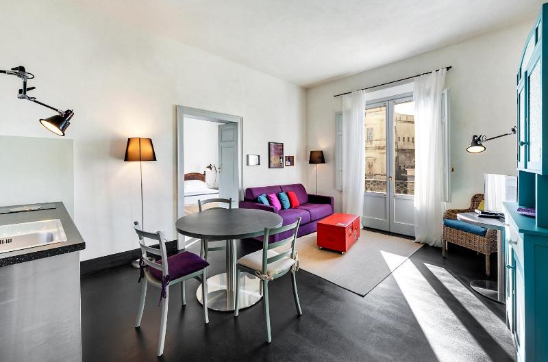 One-Bedroom Apartment image 1