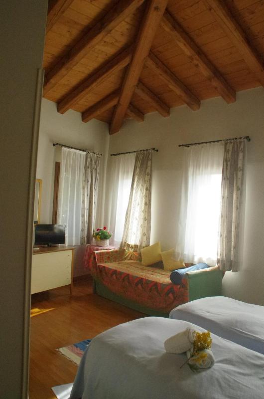 Triple Room image 2
