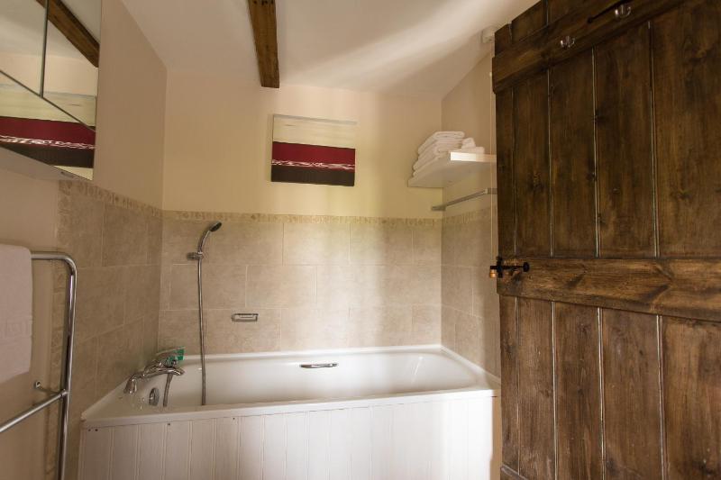 Standard Double Room image 3