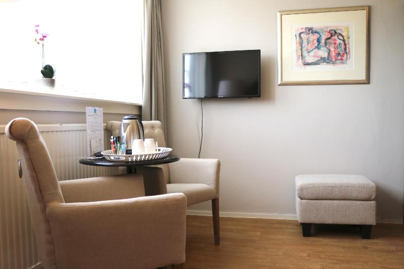 Comfort Double Room image 4