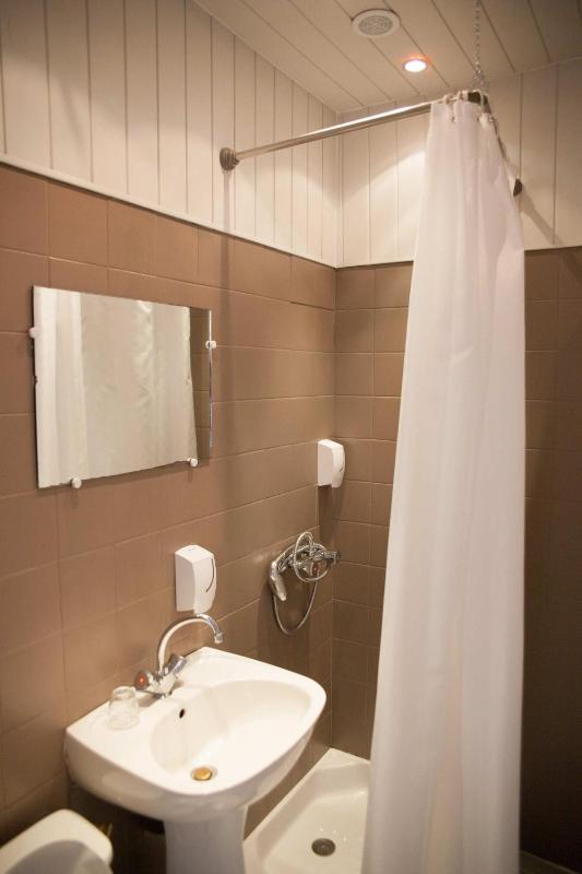 Standard Single Room image 3