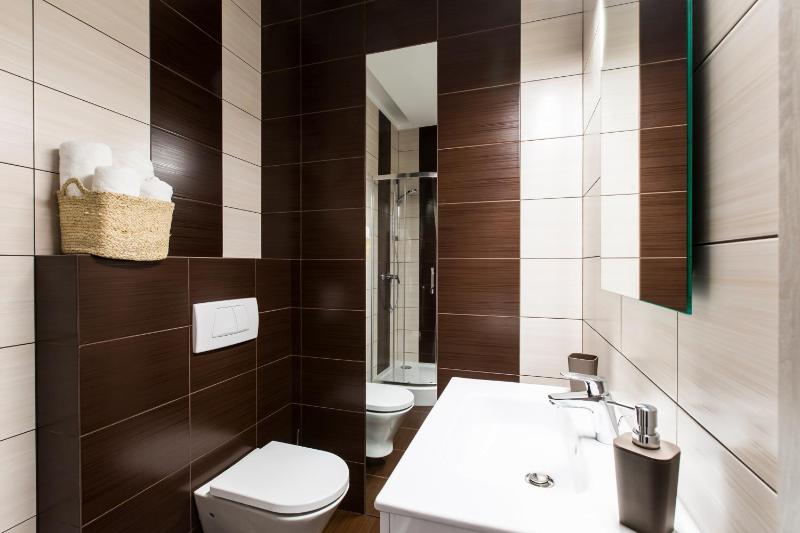 Studio Apartment image 3