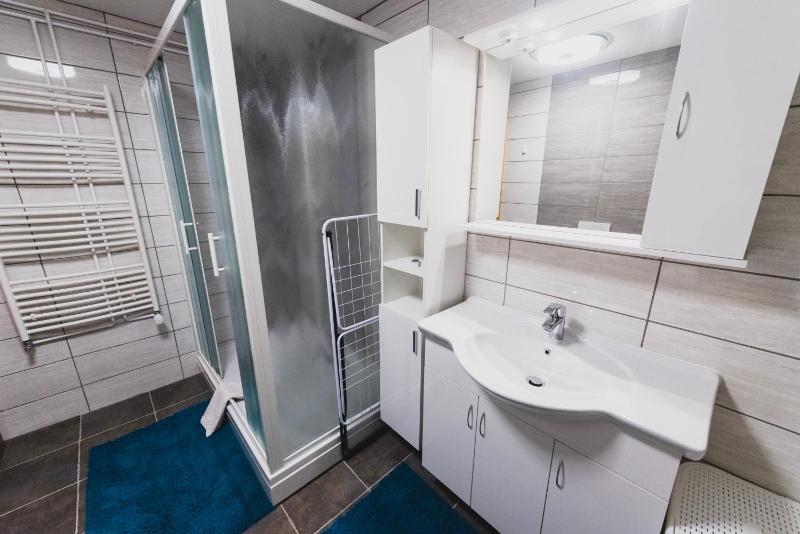 Superior Studio (2 Adults + 2 Children) image 2