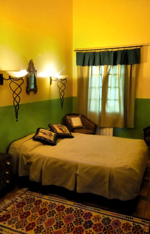 Double Room image 2