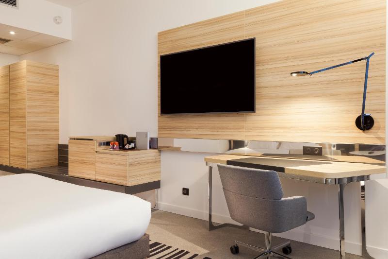 Novotel Tours Centre Gare - image 17