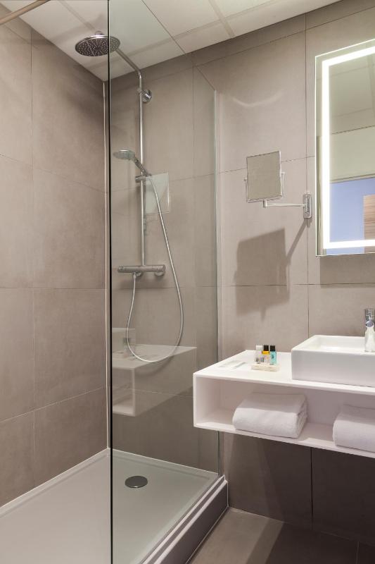 Novotel Tours Centre Gare - image 34
