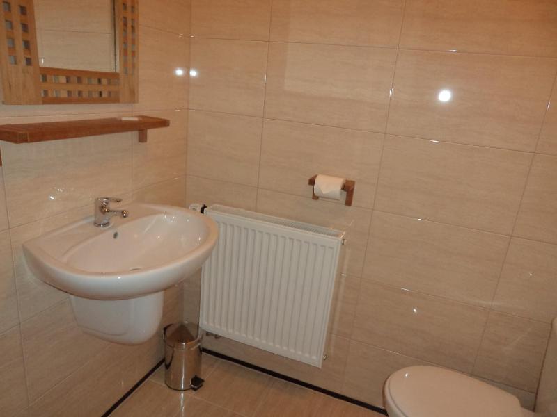 Double Room image 2