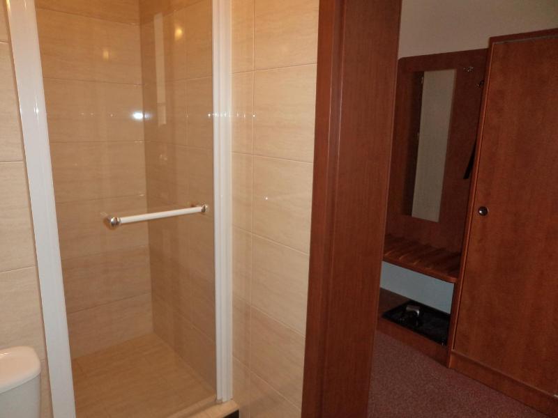 Double Room image 3